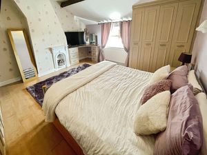 Bedroom 2- click for photo gallery